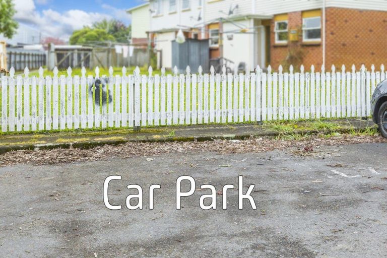 Photo of property in Shakespeare Flats, 8/48 Merton Street, Trentham, Upper Hutt, 5018