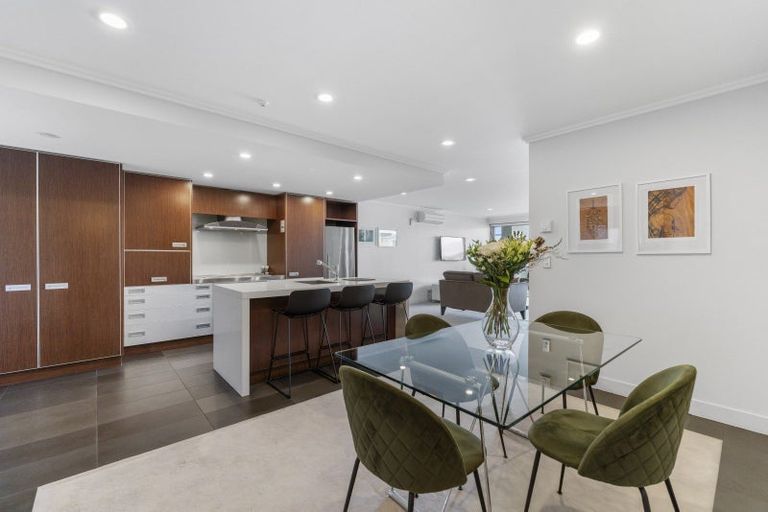 Photo of property in 10/225 Lake Terrace, Waipahihi, Taupo, 3330