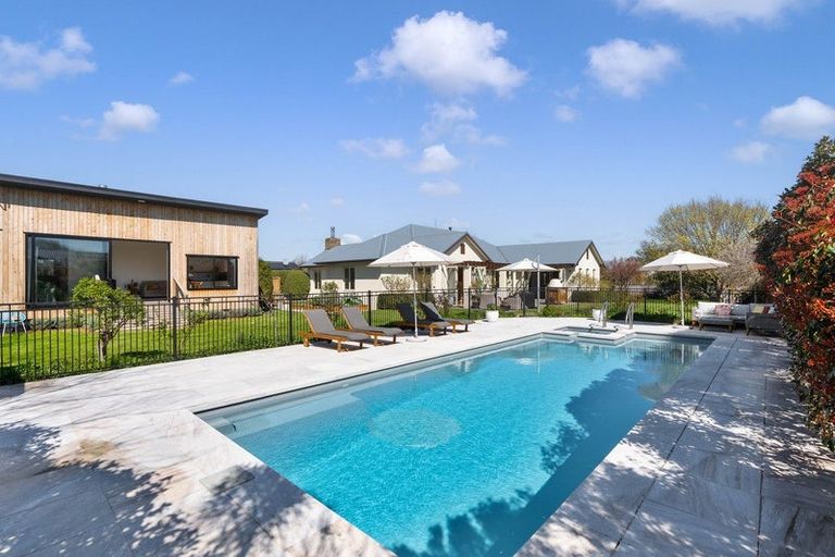 Photo of property in 36 Grey Street, Martinborough, 5711