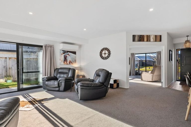 Photo of property in 27 Anderton Crescent, Mosgiel, 9024
