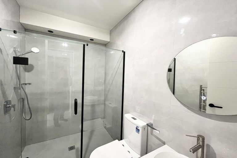 Photo of property in 13 Heketara Way, Massey, Auckland, 0614