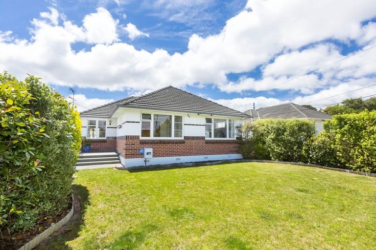 Photo of property in 7 Raukawa Grove, Trentham, Upper Hutt, 5018