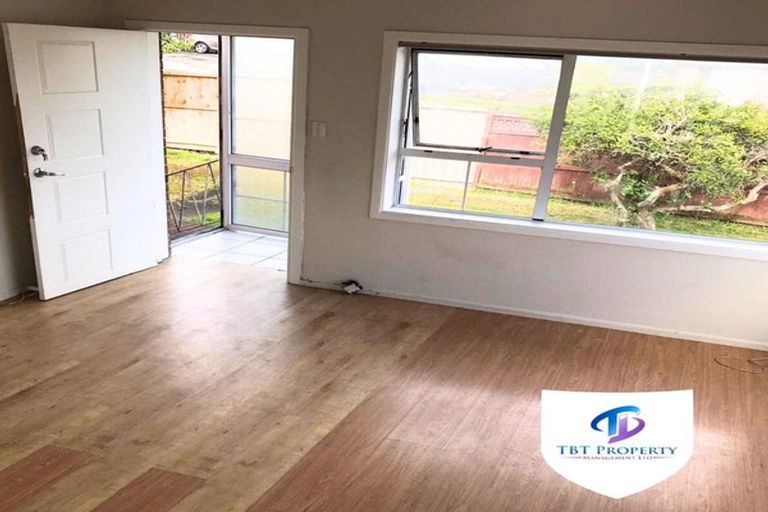 Photo of property in 1 Browns Road, Manurewa, Auckland, 2102