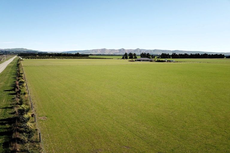 Photo of property in 26f Enderby Drive, Te Atatu Peninsula, Auckland, 0610