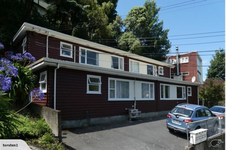 Photo of property in 24f1 Crieff Street, Northland, Wellington, 6012