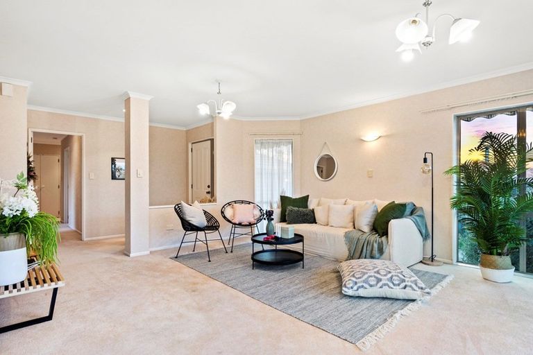 Photo of property in 20 Meadowviews Drive, Welcome Bay, Tauranga, 3112