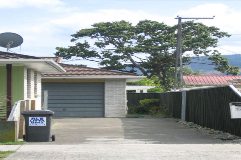 Photo of property in 7f2- Lane Street, Wallaceville, Upper Hutt, 5018