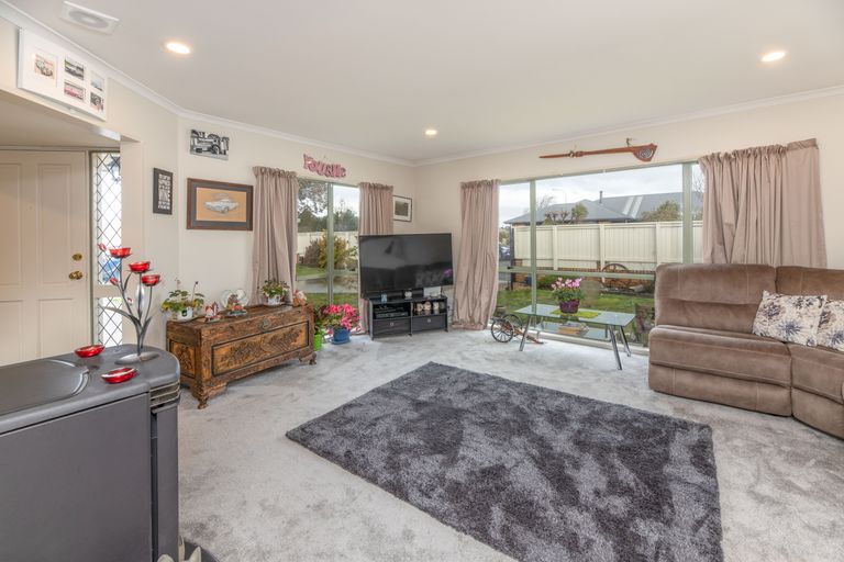Photo of property in 23 Mcdougal Place, Kaiapoi, 7630