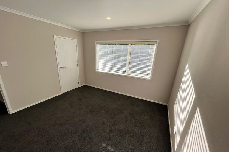 Photo of property in 14 George Yee Place, Taradale, 4112