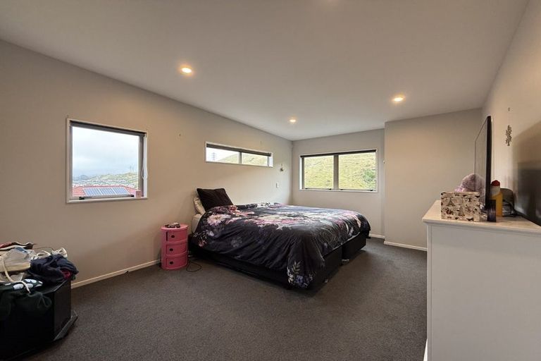 Photo of property in 23 Gifford Grove, Churton Park, Wellington, 6037