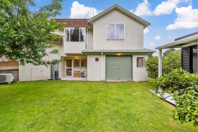 Photo of property in 9 Kelvin Place, Hamilton East, Hamilton, 3216