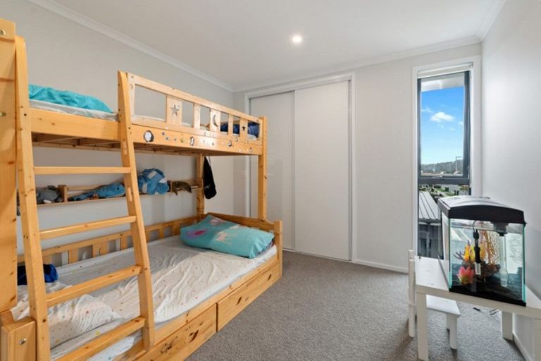 Photo of property in 14 Rangihina Road, Hobsonville, Auckland, 0616