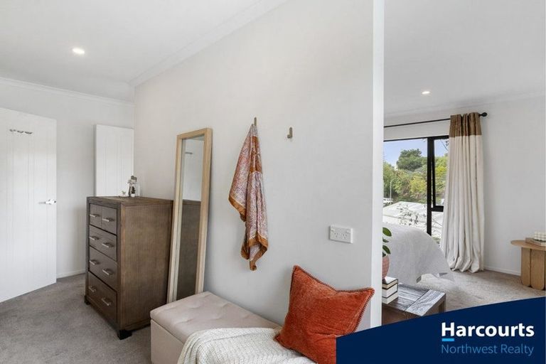 Photo of property in 1b Makora Road, Massey, Auckland, 0614