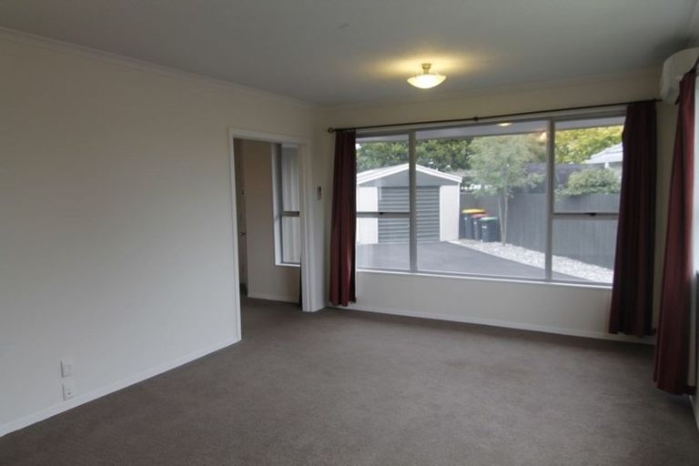 Photo of property in 27 Lamorna Road, Parklands, Christchurch, 8083