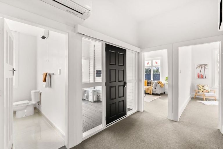 Photo of property in 102 Simeon Street, Spreydon, Christchurch, 8024