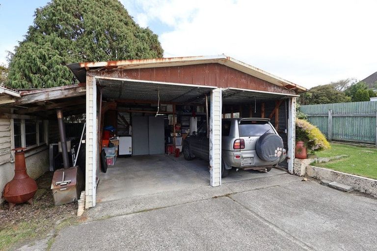 Photo of property in 23 Nichol Street, Heidelberg, Invercargill, 9812