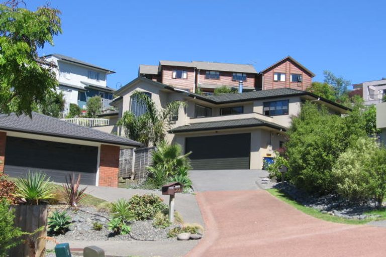 Photo of property in 24 Helen Ryburn Place, Torbay, Auckland, 0630