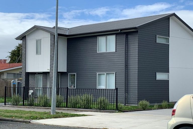 Photo of property in 4/9 Hibiscus Avenue, Hamilton Lake, Hamilton, 3204