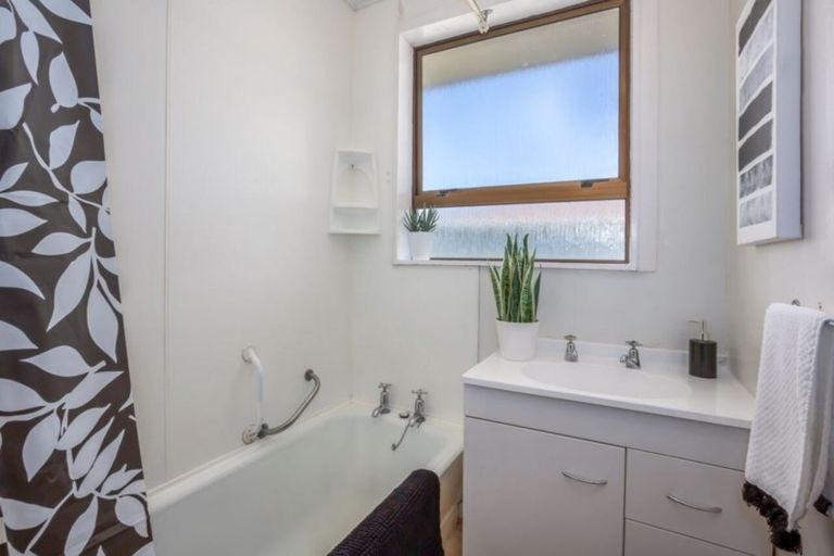 Photo of property in 87 Te Pene Avenue, Titahi Bay, Porirua, 5022