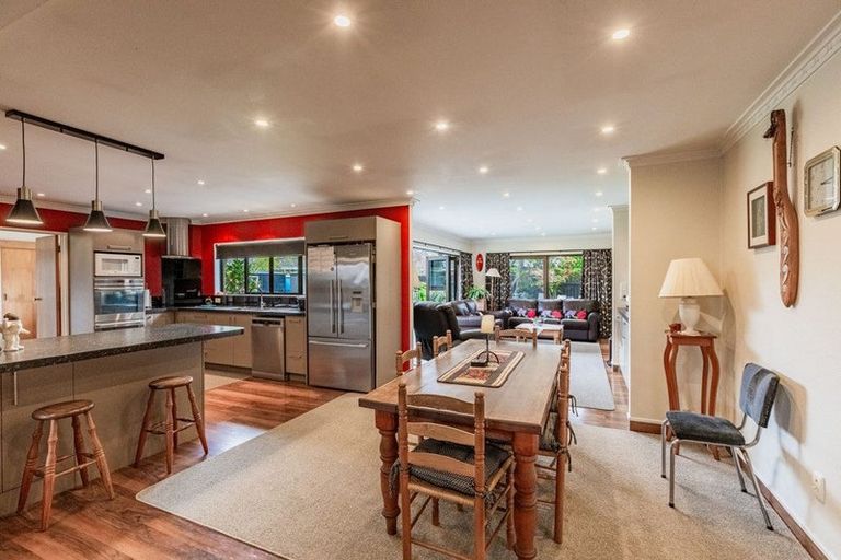 Photo of property in 22 Otatara Road, Taradale, Napier, 4112