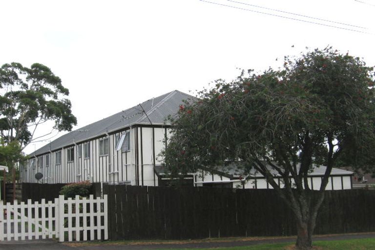 Photo of property in 1/9 Miro Street, New Lynn, Auckland, 0600