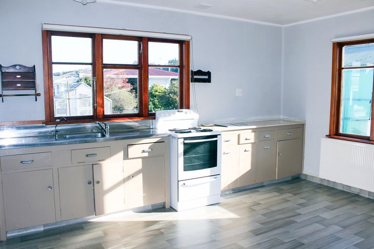Photo of property in 31 Balmoral Street, Oamaru North, Oamaru, 9400