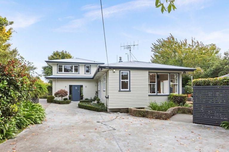 Photo of property in 9 Neeve Place, Taradale, Napier, 4112