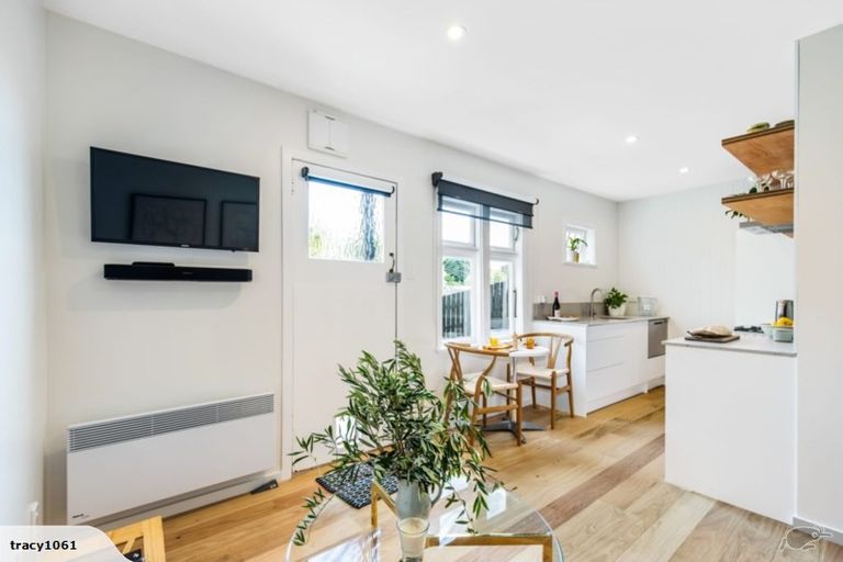 Photo of property in 49 Rolleston Street, Mount Cook, Wellington, 6021