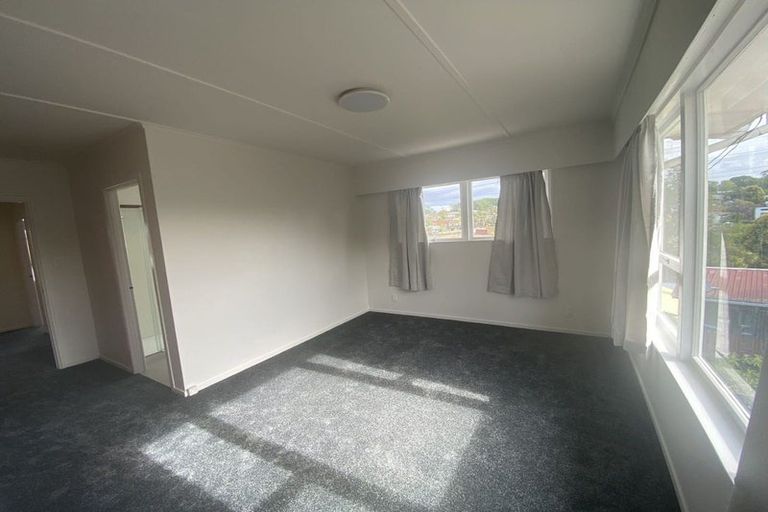 Photo of property in 14 Reynella Drive, Massey, Auckland, 0614