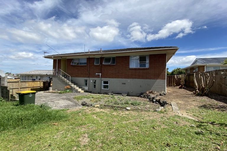 Photo of property in 72 Botany Road, Botany Downs, Auckland, 2010