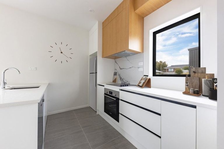 Photo of property in 1/50 Newington Road, Henderson, Auckland, 0612