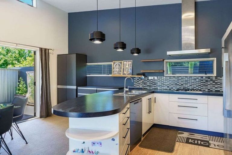 Photo of property in 7a Chester Place, Taradale, Napier, 4112