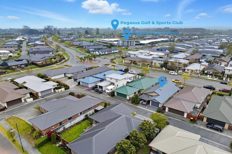 Photo of property in 85 Pegasus Boulevard, Pegasus, 7612
