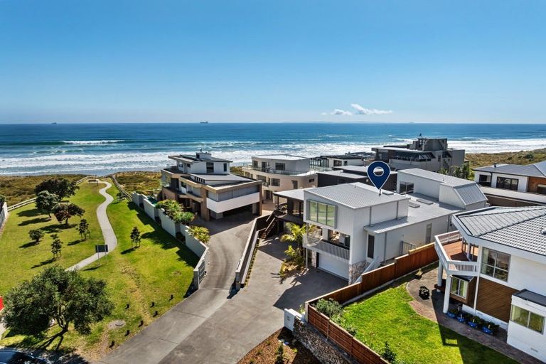 Photo of property in 10a Sunbrae Grove, Mount Maunganui, 3116