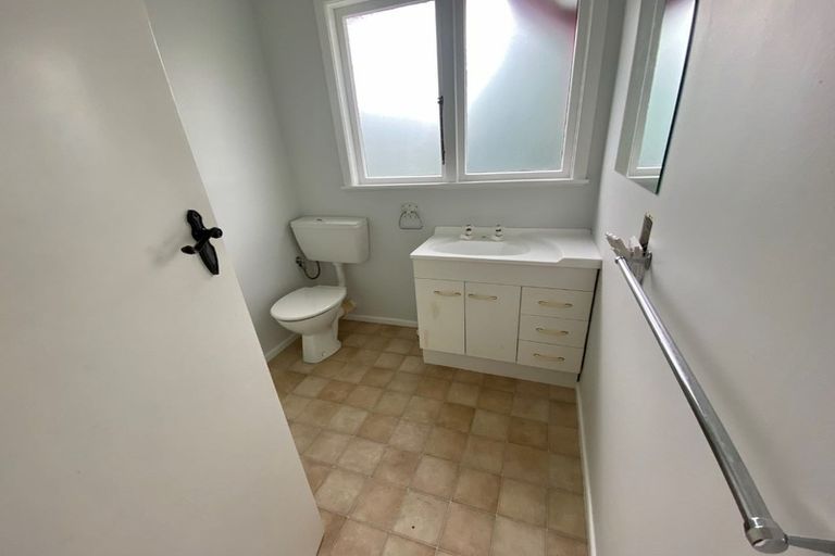 Photo of property in 111 Golf Road, Paraparaumu Beach, Paraparaumu, 5032