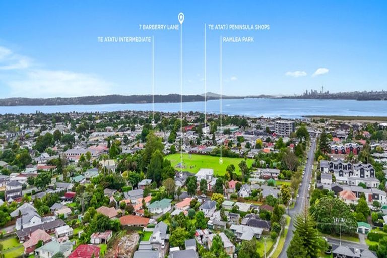 Photo of property in 7 Barberry Lane, Te Atatu Peninsula, Auckland, 0610