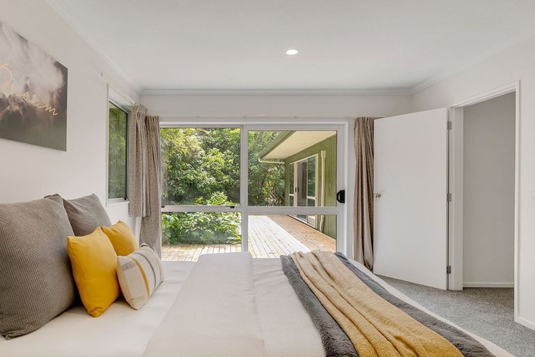 Photo of property in 63a Larsen Crescent, Tawa, Wellington, 5028