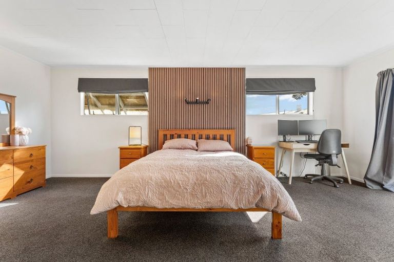 Photo of property in 18 Ngaire Street, Longburn, Palmerston North, 4412