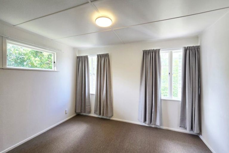 Photo of property in 10 Cornwall Road, Taradale, Napier, 4112