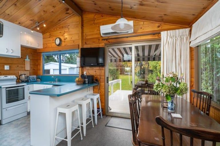 Photo of property in 14 Kereru Street, Two Mile Bay, Taupo, 3330