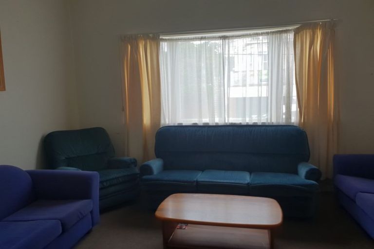 Photo of property in 32 Hall Street, Newtown, Wellington, 6021