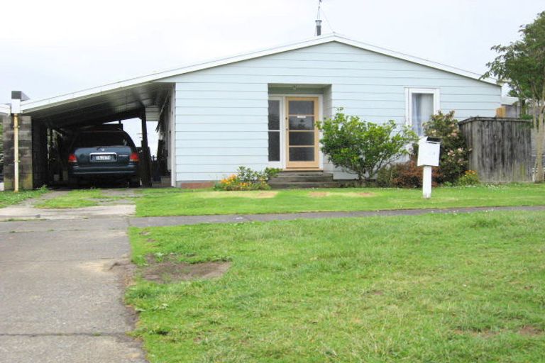 Photo of property in 50 Molesworth Place, Mangere, Auckland, 2022