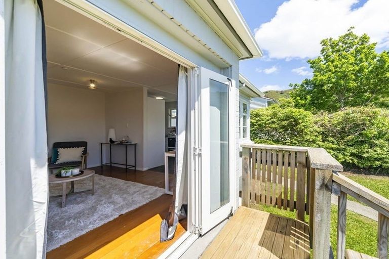 Photo of property in 28 Judd Crescent, Naenae, Lower Hutt, 5011