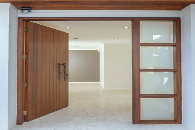 Photo of property in 15 Fordyce Avenue, Sunnyhills, Auckland, 2010