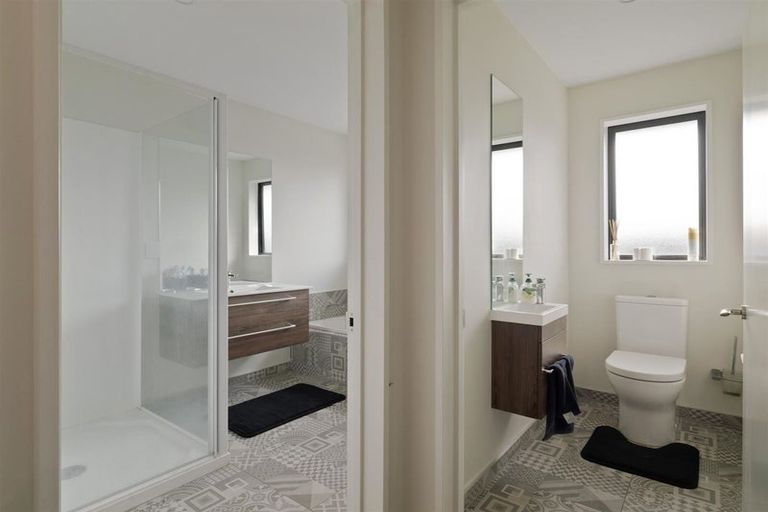 Photo of property in 33 Dalwood Crescent, Rolleston, 7614