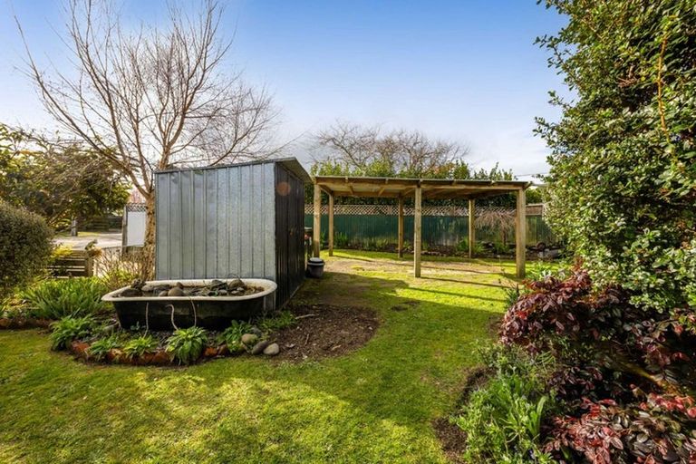 Photo of property in 56 Waihi Road, Hawera, 4610