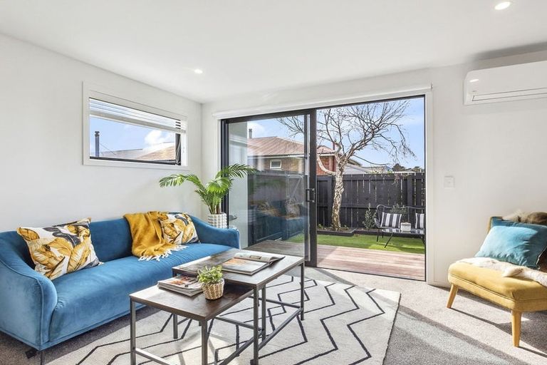 Photo of property in 67c Royal Crescent, Saint Kilda, Dunedin, 9012