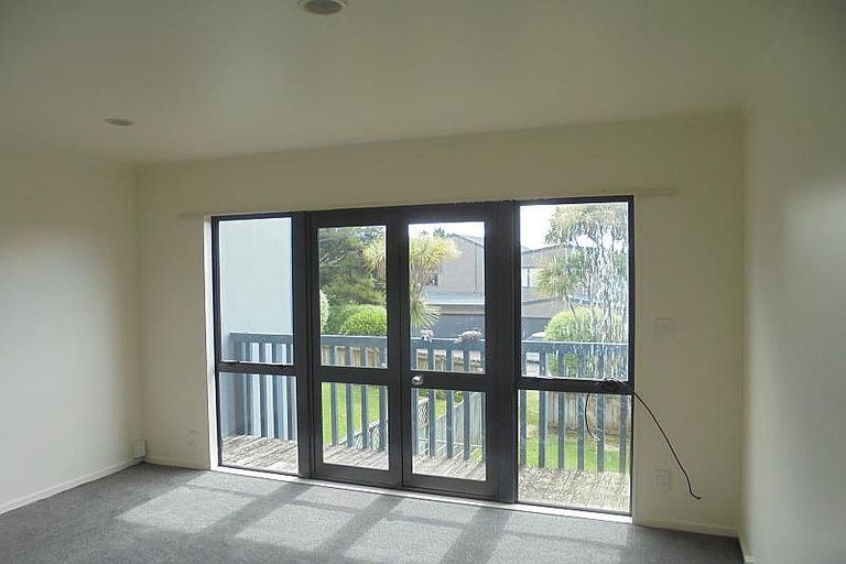 Photo of property in 13/3 Erewhon Place, Birkdale, Auckland, 0626