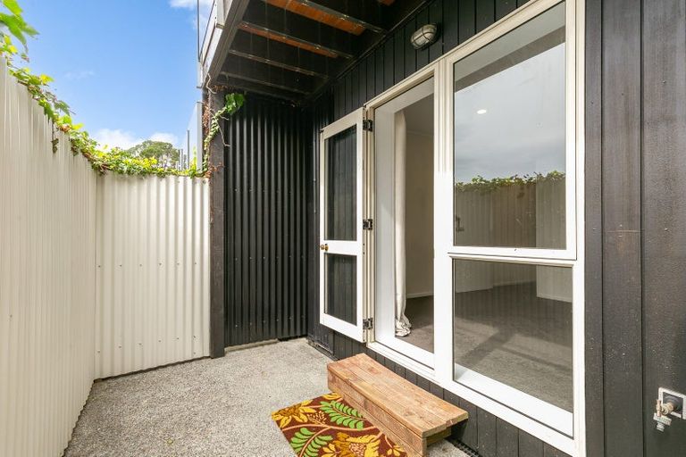 Photo of property in 3/14c Glenmore Street, Thorndon, Wellington, 6011