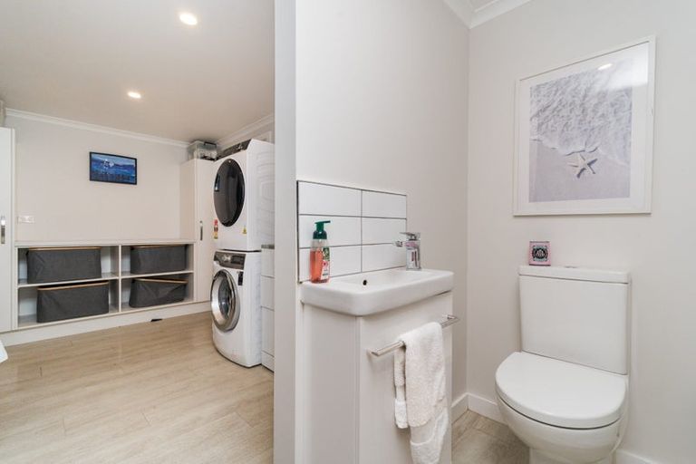 Photo of property in 5 Heritage Place, Terrace End, Palmerston North, 4410